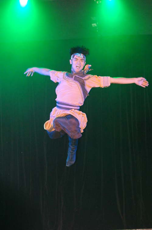 11、王俊久表演男子獨舞《天空》.jpg