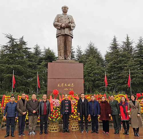 3合影.jpg