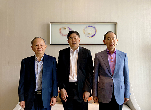 3合影.jpg