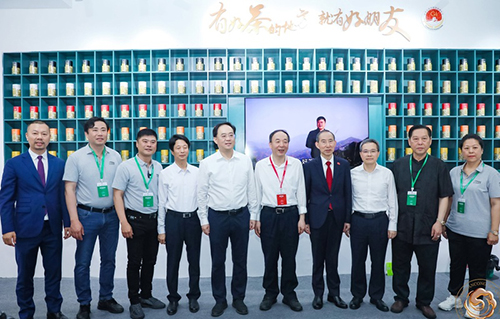11合影.jpg