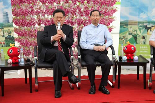 2、聯合國副秘書長沙祖康在“城市發展中的綠色情懷”雅談會上發言.jpg