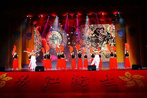 6、北京心靈呼喚殘疾人藝術團表演節目.jpg